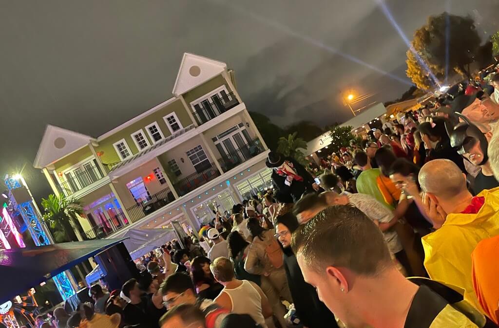 Street Crowd at Wicked Manors Halloween Street crowd at Wicked Manors Halloween